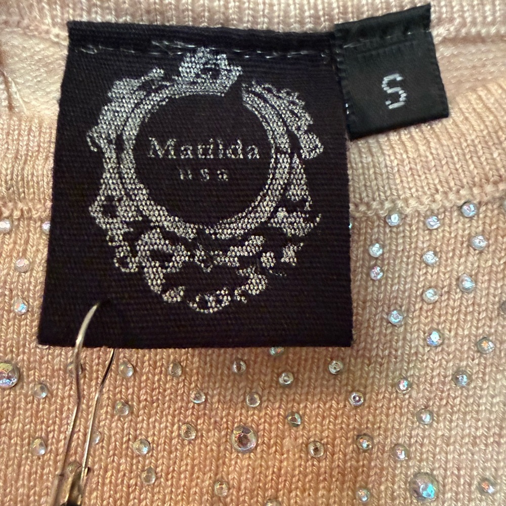 Matilda Elegant Beige Sweater - Picture 4 of 4